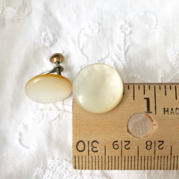 HOST PICK! Vintage Mother of Pearl Button Earrings - Picture 6 of 6